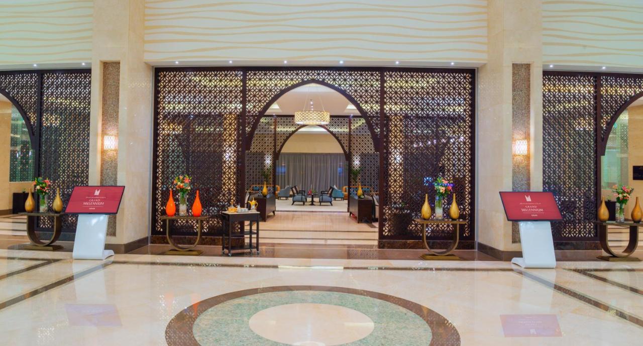 Grand Millennium Gizan Hotel Jizan Exterior photo Lobby